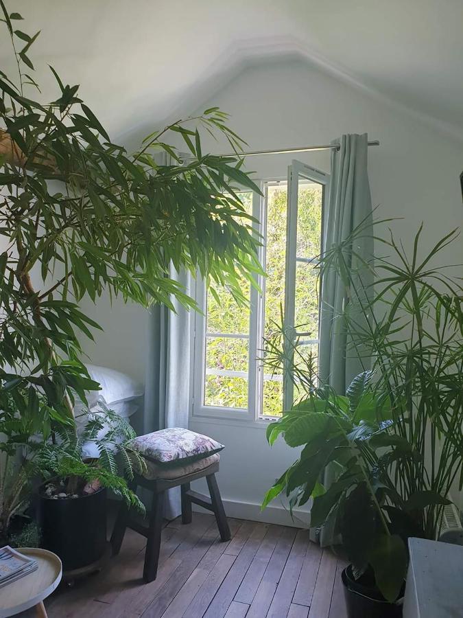 La Petite Maison Du Jardin D'Apollon Dourdan Exterior photo